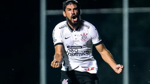 Bruno Méndez con Corinthians