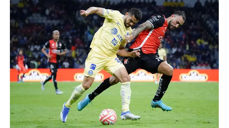 Henry Martin vio minutos en el empate frente a Atlas.