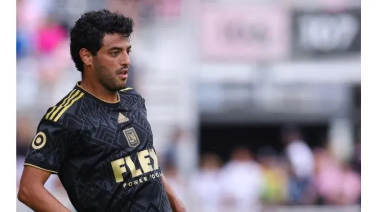 Vela renovó con LAFC.