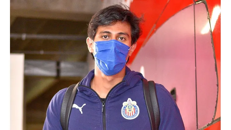 Se supo el motivo por el que abandónó Macías el partido con Necaxa.