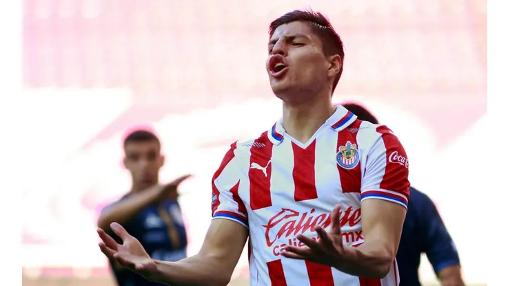 Cisneros salió de Chivas para militar en el Atlanta United