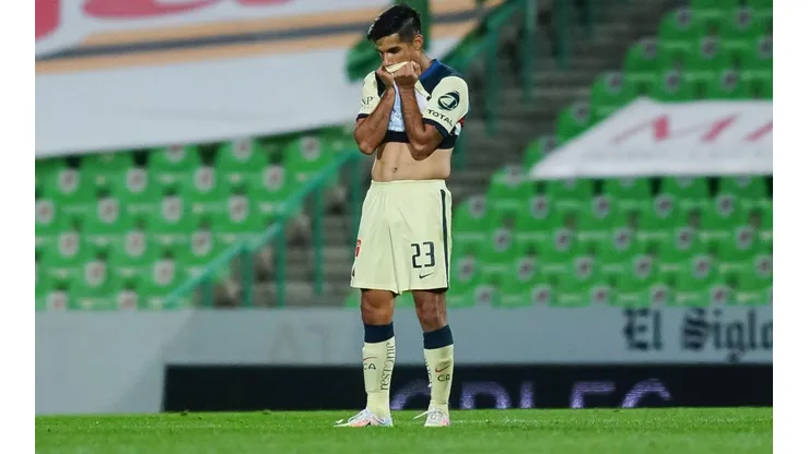 Chucho López en un partido con América ante Santos en el Clausura 2021.