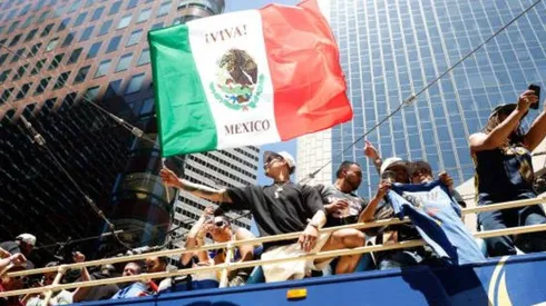 Juan Toscano en la celebración del título de la NBA.
