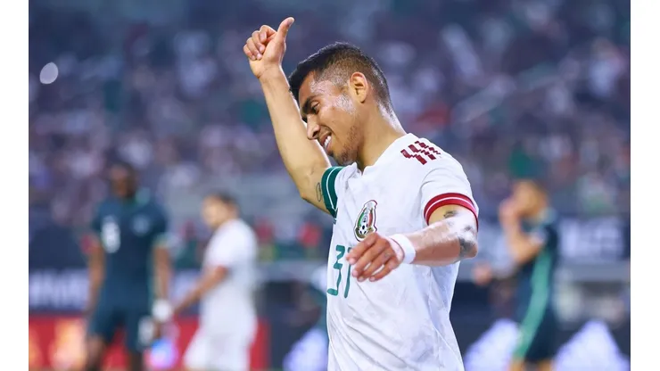 El Rebaño va con todo por Orbelín Pineda.