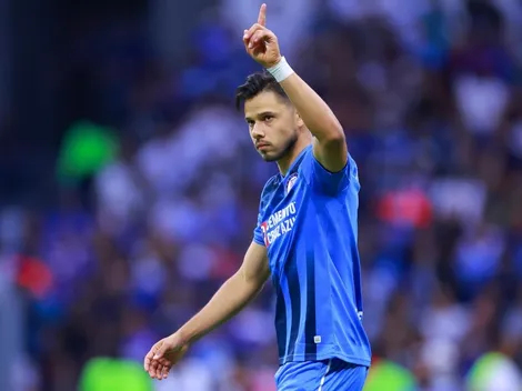 ¡Sin estrellas! Cruz Azul presentó su nuevo escudo