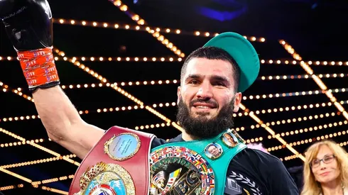 Artur Beterbiev recibió un desafío tras noquear a Joe Smith, pero apuntó en otra dirección