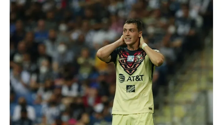 América podría rescindirle el contrato a Viñas.