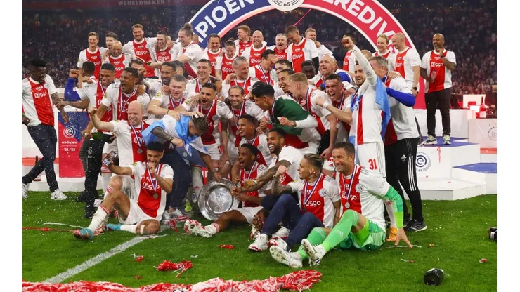 Siguen desarmando al Ajax: Arsenal ofertó 35 millones de euros para llevarse a un futbolista