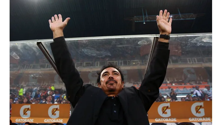 Hugo Sánchez en 2012 cuando dirigía al Pachuca.