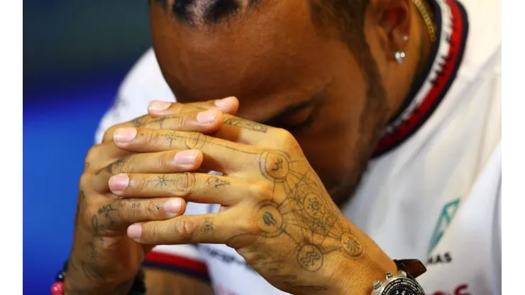 Hamilton recibió una inusual crítica de un expiloto de la F1 por mostrarse dolirido.