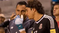 Keylor Navas y Guillermo Ochoa en la eliminatoria a Rusia 2018.