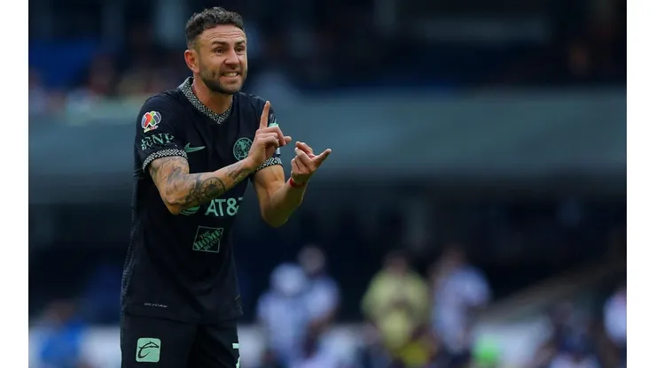Layún no quiere hablar de la posible salida de Jorge Sánchez.