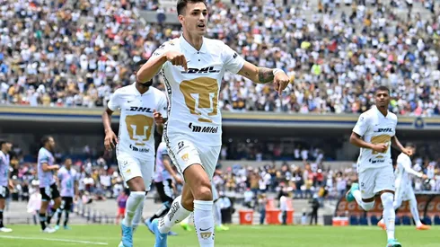 Juan Ignacio Dinenno y Pumas hicieron oficial la renovación.