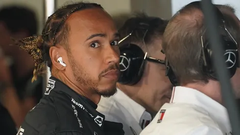 Lewis Hamilton sufre con el 'porpoising'