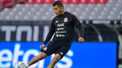 Orbelín Pineda era pretendido por el Rebaño Sagrado.