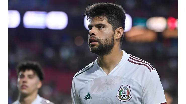 ¿Néstor Araujo se acerca al América?