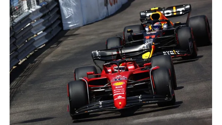 Ferrari pone en dificultades a Leclerc con un cambio.