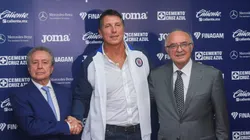 Víctor Garcés y Alfredo Álvarez en la presentación de Robert Dante Siboldi en 2019.