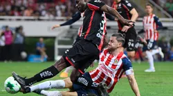 Hiram Mier contra Julián Quiñones en el torneo Clausura 2022.