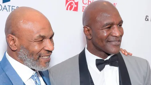 Después de 25 años, Mike Tyson describió el sabor de la oreja que le mordió a Evander Holyfield