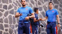 Jesús Corona y Sebastián Jurado pelearán por la titularidad en el Apertura 2022.