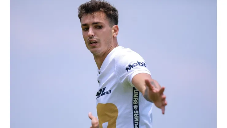 Juan Dinenno aún no renovó su contrato con Pumas UNAM