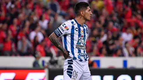 Víctor Guzmán no llegaría a Chivas.