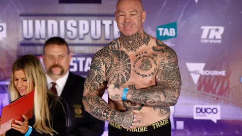 Lucas Browne calienta el ring con un espectacular KO en Australia.