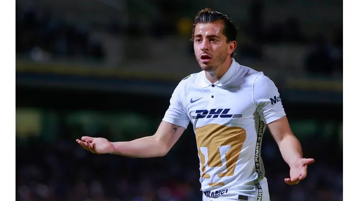 Mozo dejó a Pumas para fichar con las Chivas de Guadalajara