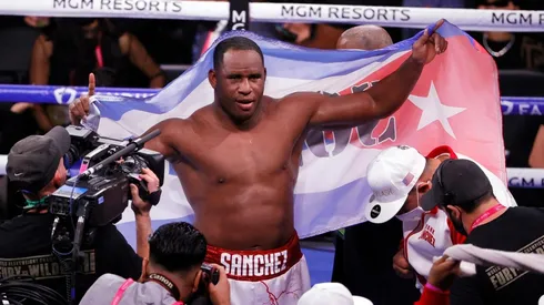 Frank Sánchez se mostró encantado lejos del Canelo Team