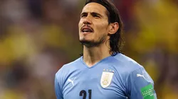 Edinson Cavani entonando el himno nacional de Uruguay.