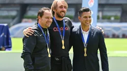 Santiago Baños, Raúl Herrera y Diego Ramírez celebrando el título sub 20 en el Clausura 2022.