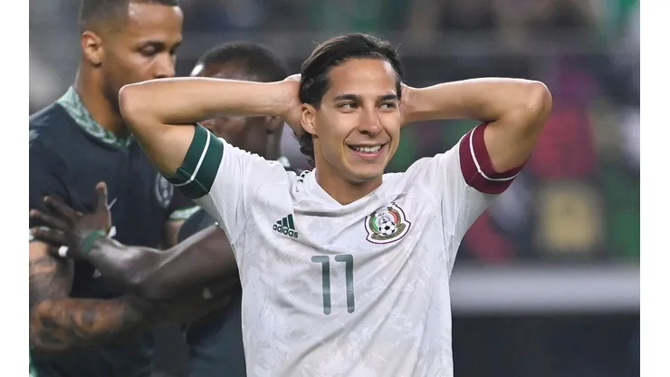Lainez ya tendría un pie fuera del Betis