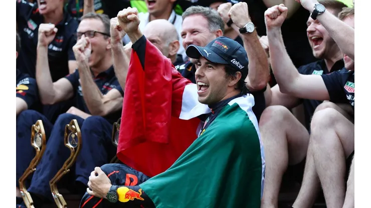 Pérez se queda con Red Bull dos años más