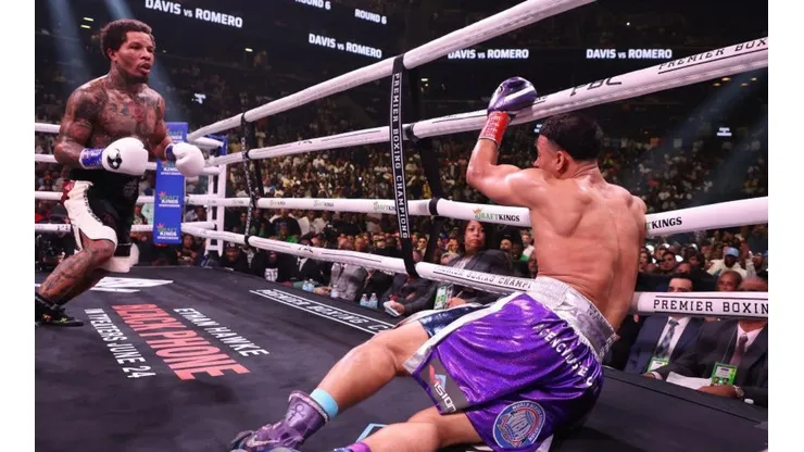 Enorme victoria de Davis ante Rolly Romero.