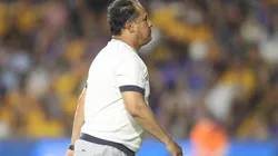 Juan Reynoso se fue después de tres torneos con Cruz Azul.