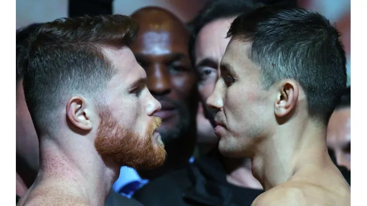 Emanuel Navarrete dijo a Canelo Álvarez tendrá una pelea complicada con Golovkin.