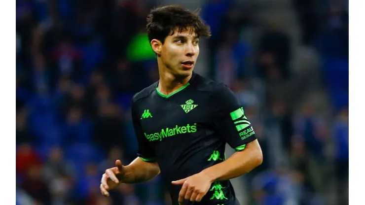 Lainez seguiría en Europa