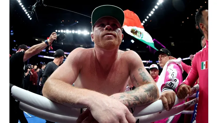Canelo Álvarez salió a responder a la crítica de Oscar De La Hoya por jugar demasiado golf