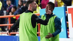¿Por qué Layún y Dos Santos encararon a parte de la afición?