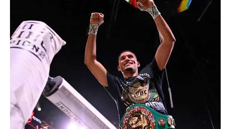 David Benavidez regresó con un espectacular KO ante Lemiux
