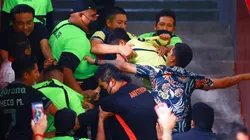 Afición del América protagonizó bronca en el Estadio Azteca.