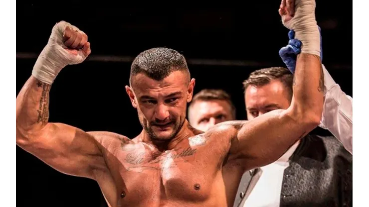 Luto en el boxeo: Peleador murió tras sufrir un infarto en pleno combate