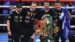 Josh Taylor podría exponer sus cinturones ante un peleador de sangre mexicana