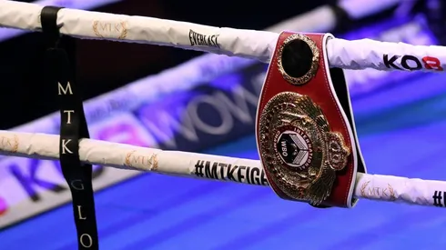 ¿Quién es el boxeador que lleva más tiempo ininterrumpido entre los 10 mejores libra por libra?