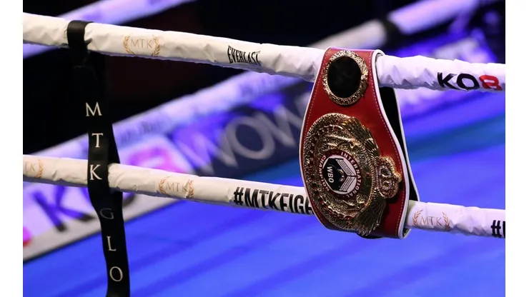 ¿Quién es el boxeador que lleva más tiempo ininterrumpido entre los 10 mejores libra por libra?