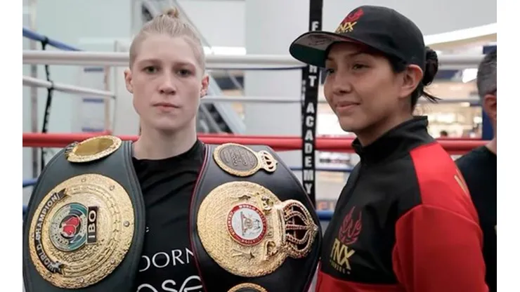 Boxeadora mexicana está en coma tras ser noqueada en una pelea de título mundial