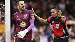 Felipe Ramos Rizo expuso al VAR tras repetir el penal de Diego Valdes.