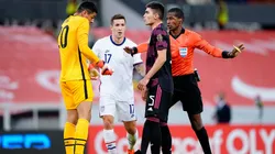 Ochoa junto a Johan Vásquez en el Preolímpico 2021