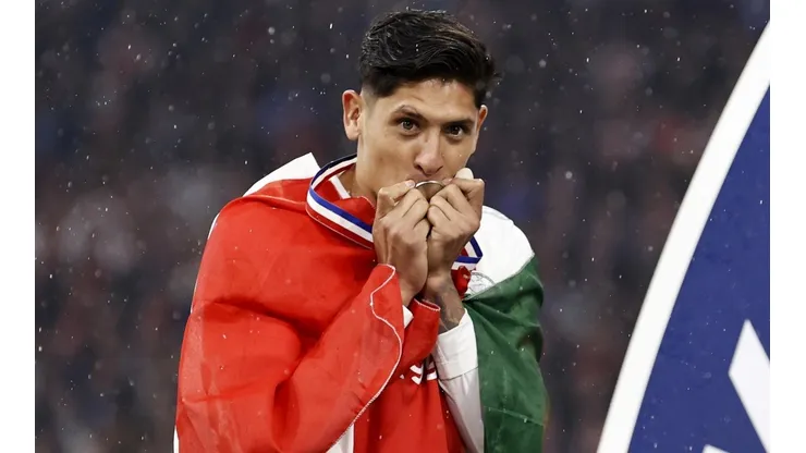 Edson anotó el quinto gol ante el Heerenveen